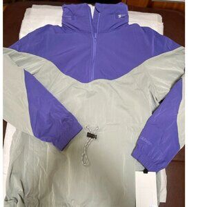 Lululemon Sz 6 Women’s Evergreen Anorak Jacket Sz Seal/Berry